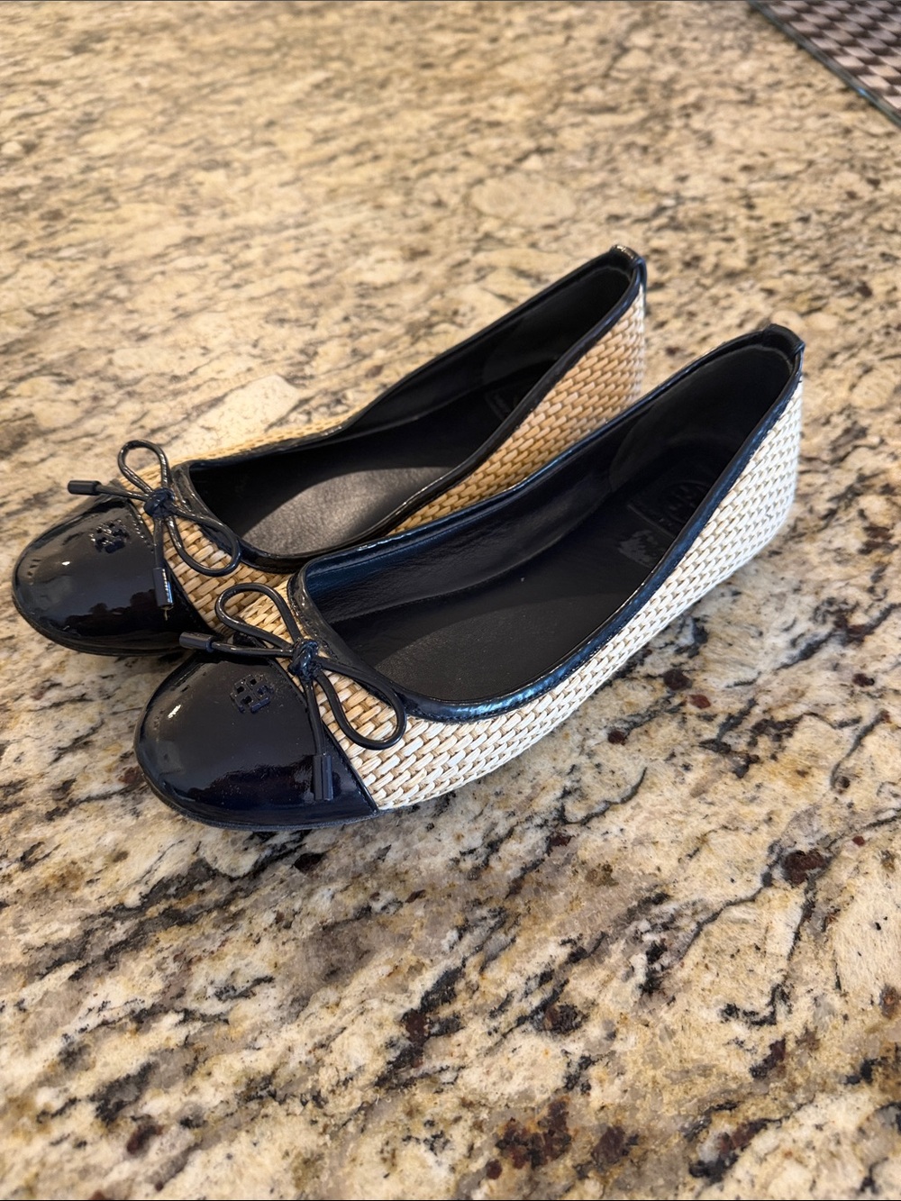 Tory Burch Catherine Cap Toe Raffia Ballet Flats Black Patent Leather Womans 9M